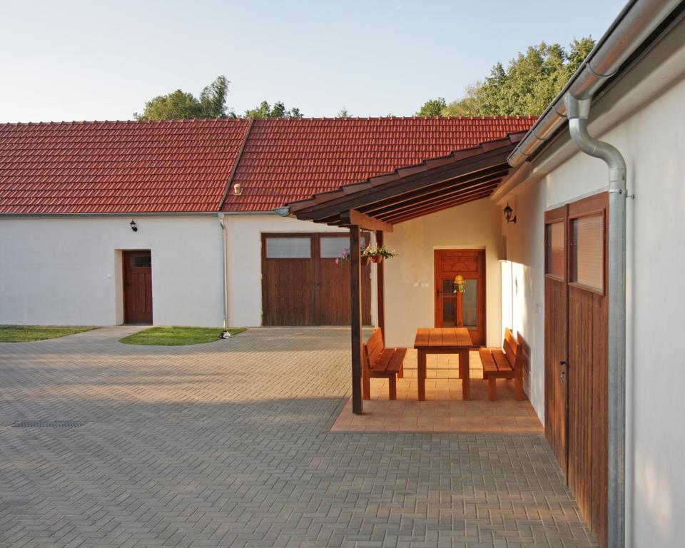 U Slunce Apartamento Cizov  Exterior foto